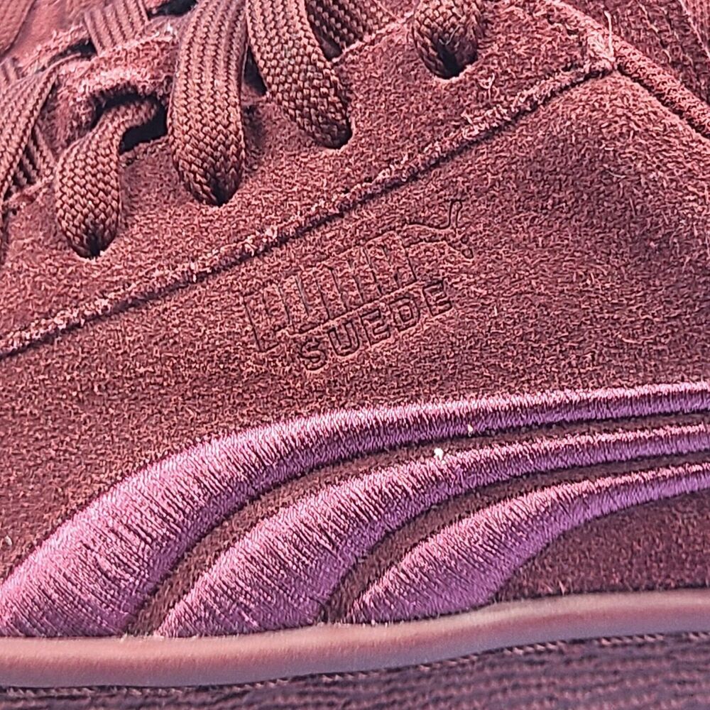 Puma Sneakers GS Kids Size 7 Suede Classic Badge Junior Cabernet 362951-06 Jr - Picture 2 of 15